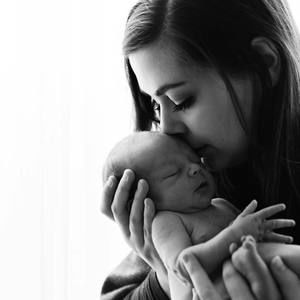 Meet your Posher, Elaine